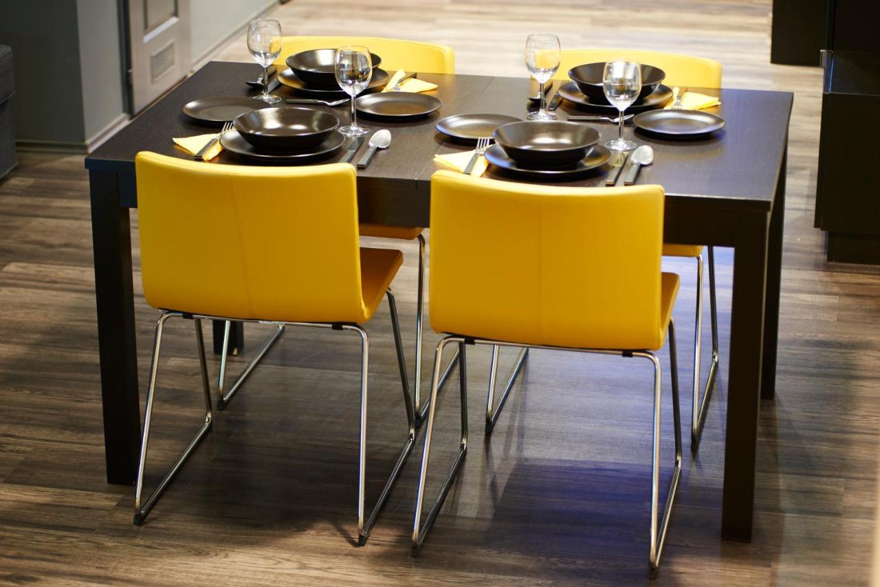 Central Location Yellow-Black Apartment Будапеща Екстериор снимка